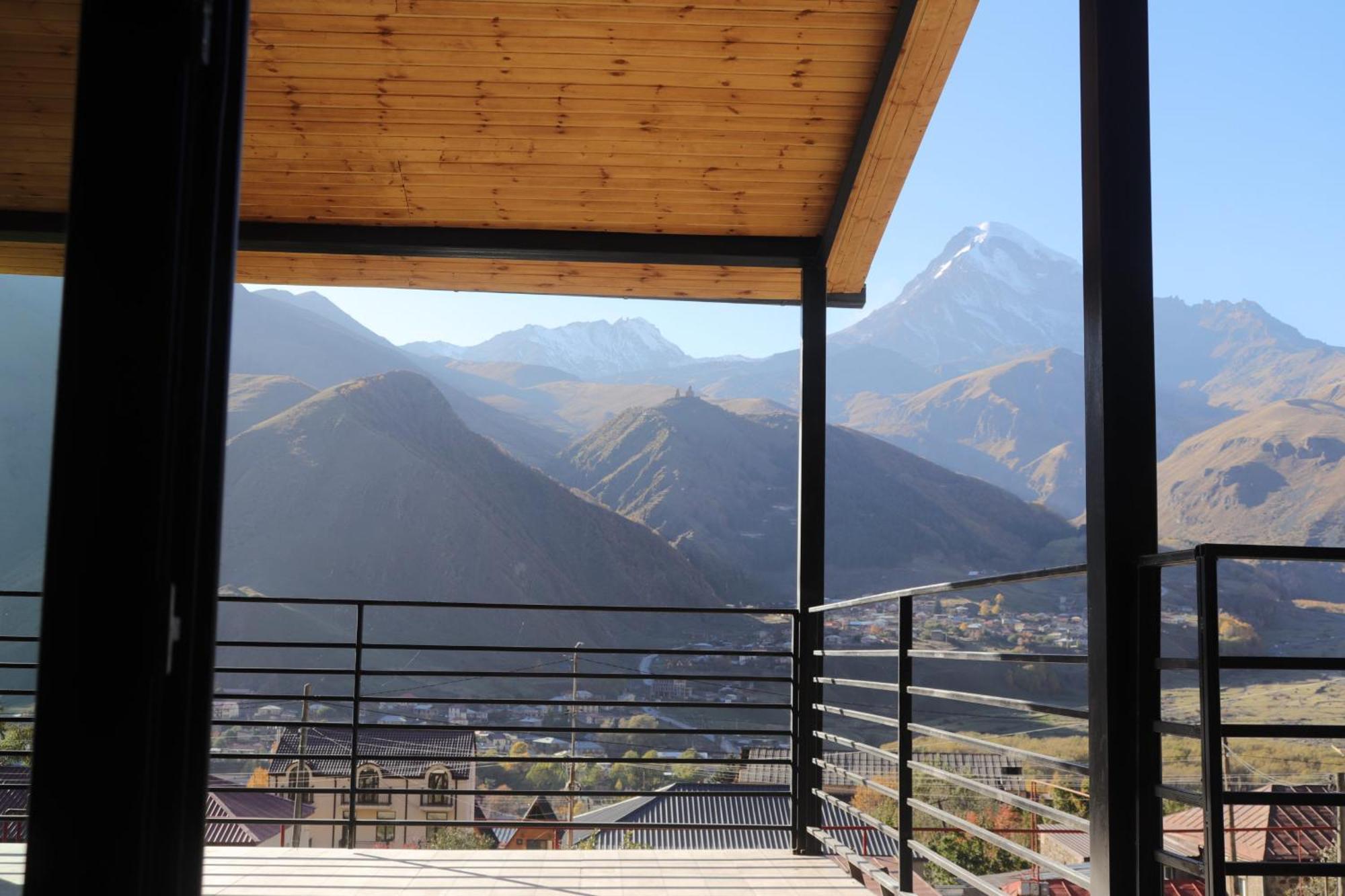 Rooftop Kazbegi Номер фото